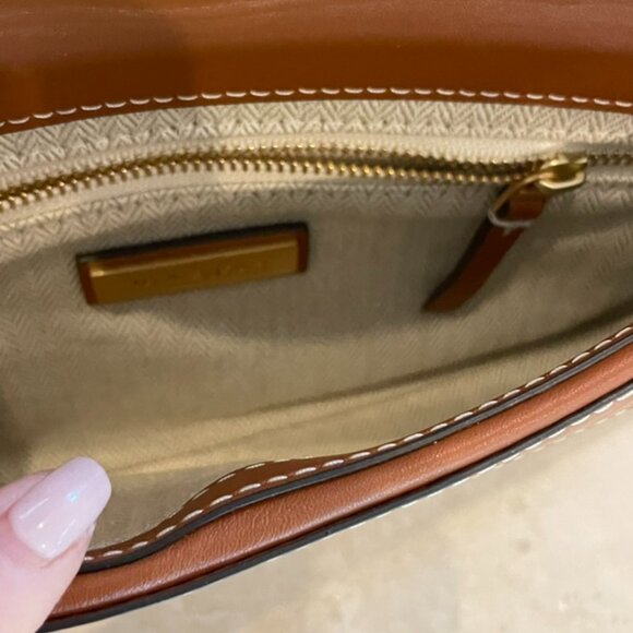 Tory Burch Miller Port Clutch with Dust Bag - Picture 4 of 6